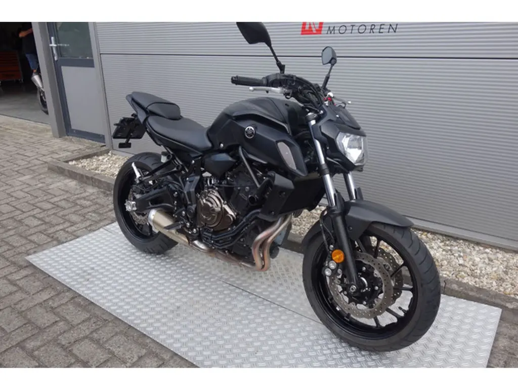 Yamaha MT 07 2