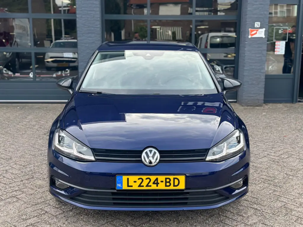 Volkswagen Golf 2
