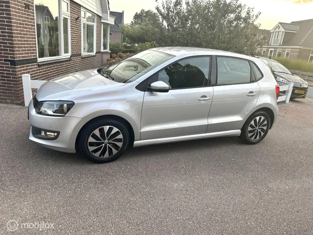Volkswagen Polo 2