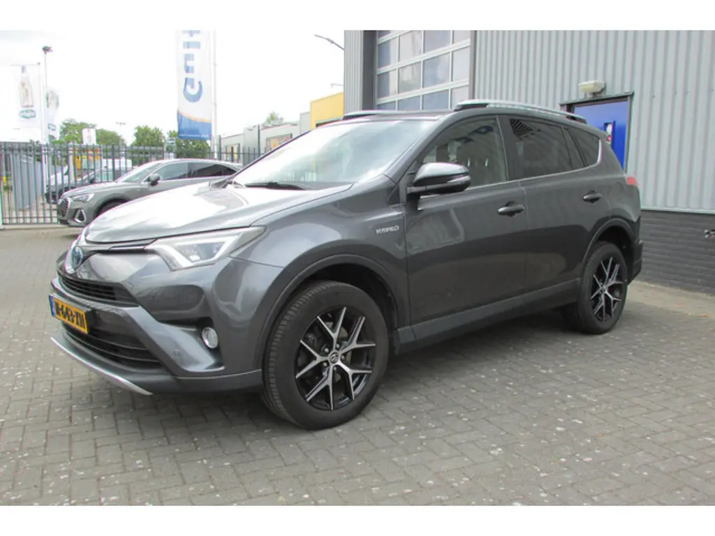 Toyota RAV4 2