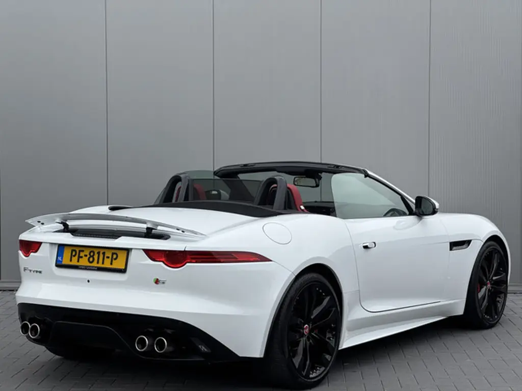 Jaguar F-Type 2