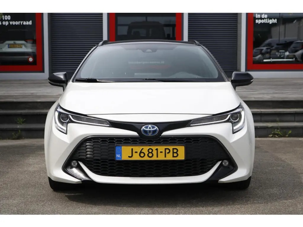 Toyota Corolla Touring Sports 2