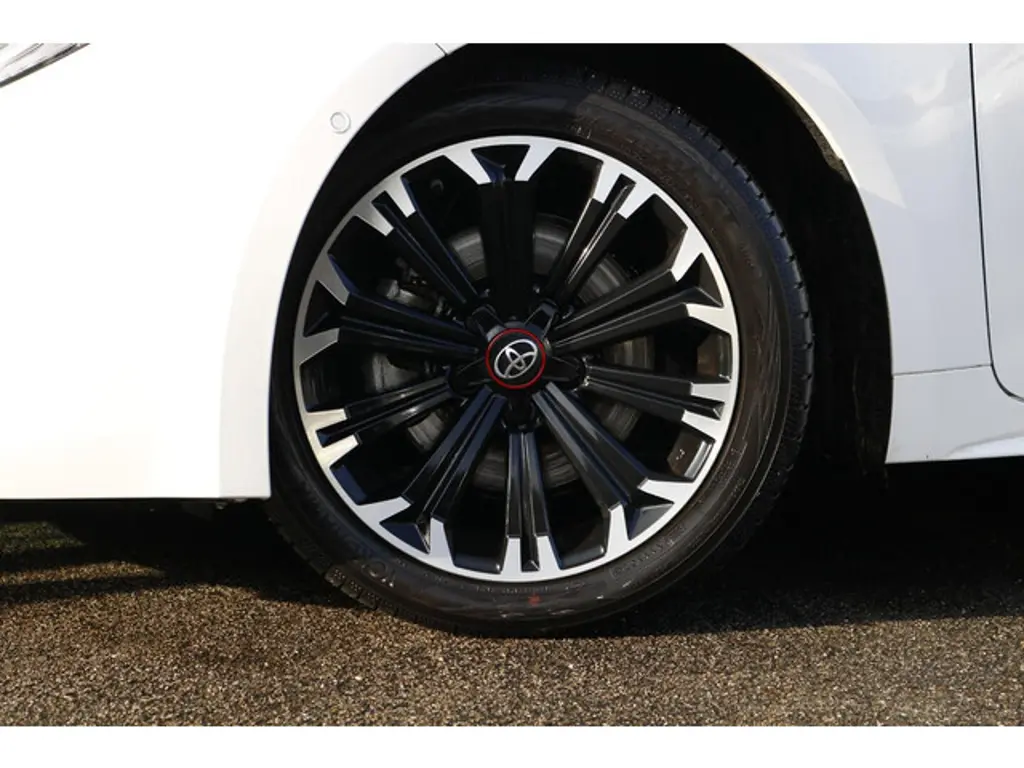 Toyota Corolla Touring Sports 3