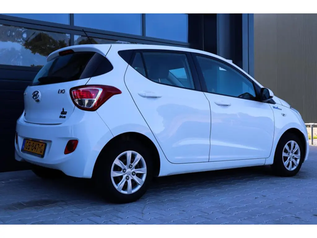 Hyundai i10 3