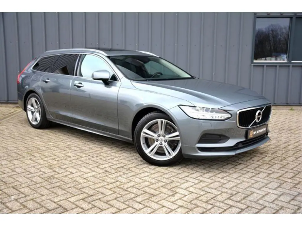 Volvo V90 2