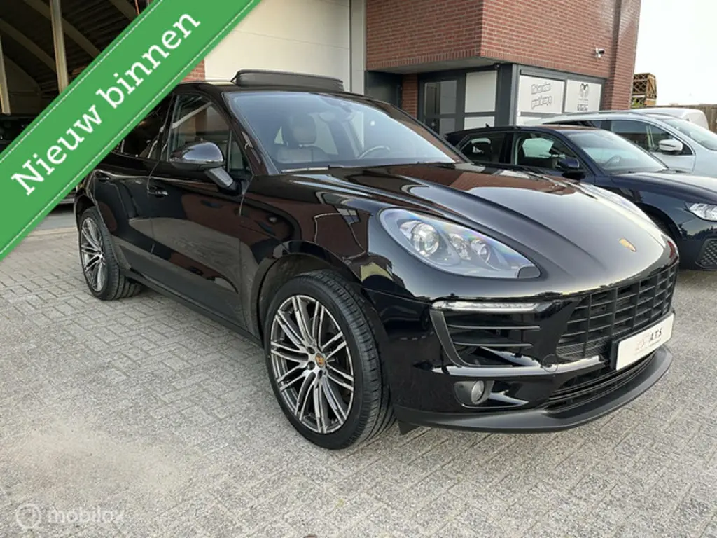 Porsche Macan 3