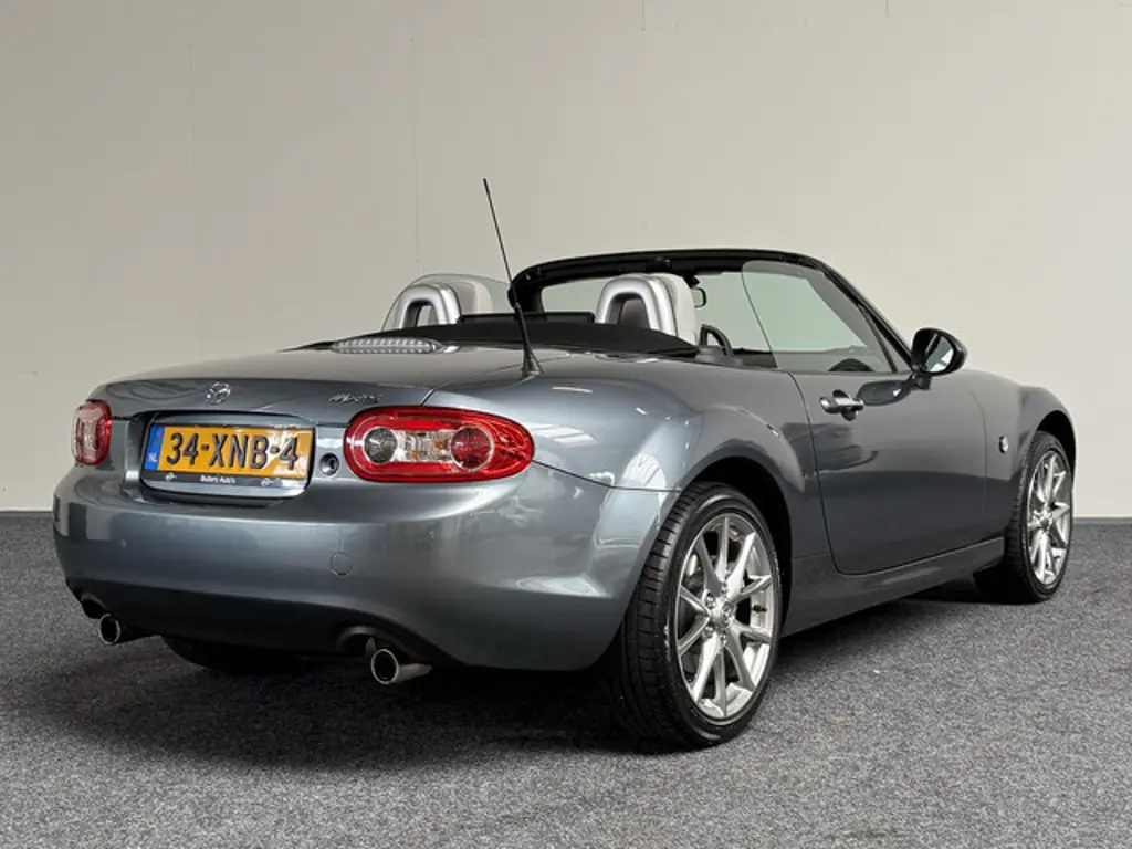 Mazda MX-5 2
