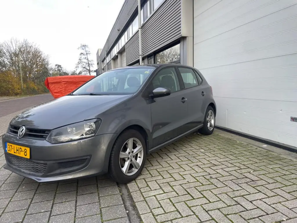 Volkswagen Polo 2