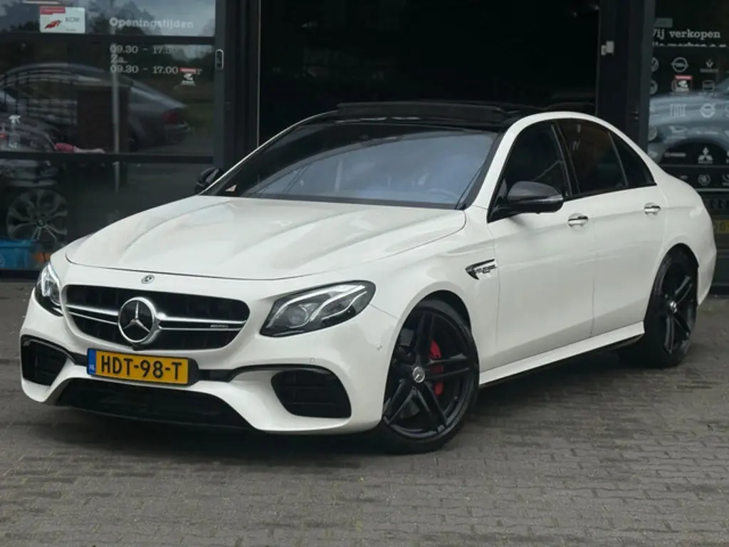 Mercedes-Benz E-Klasse 2