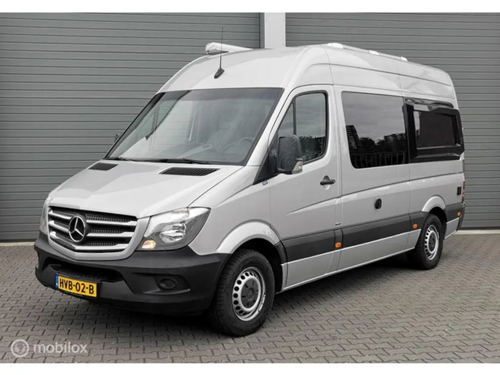Mercedes-Benz Sprinter 2