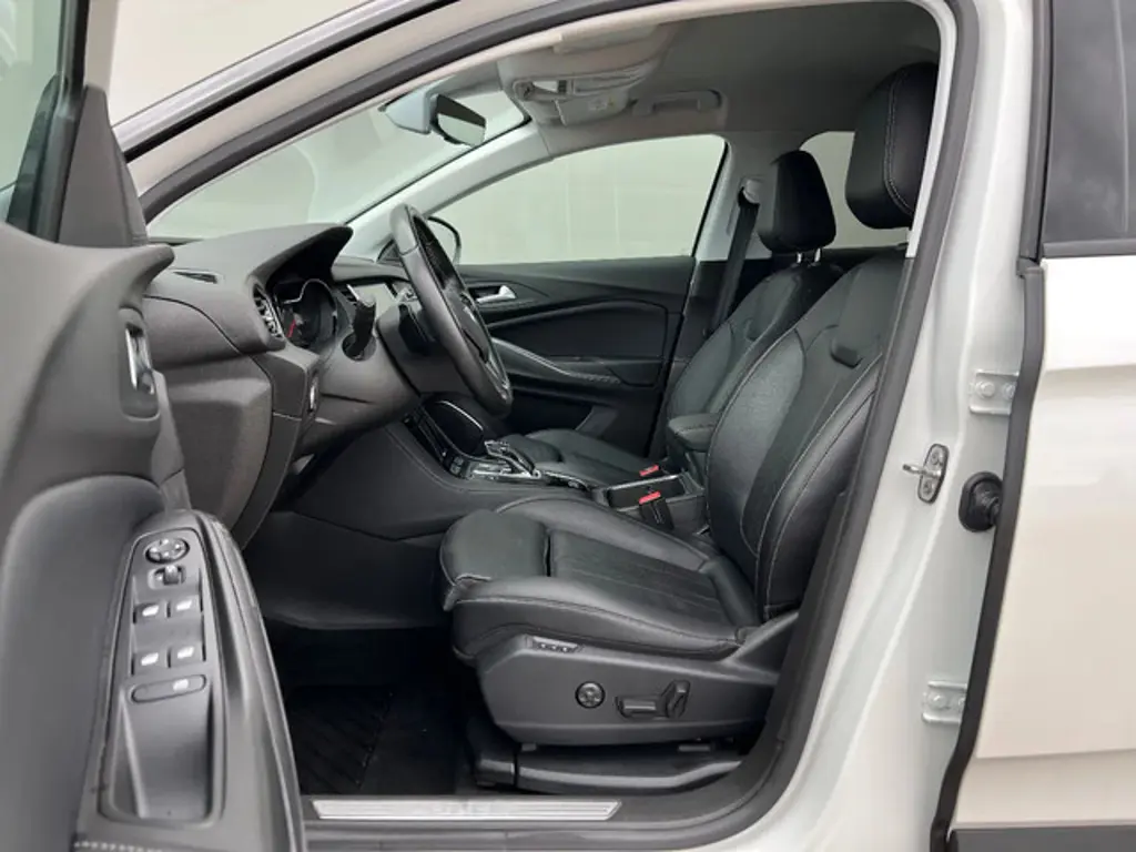 Opel Grandland X 3