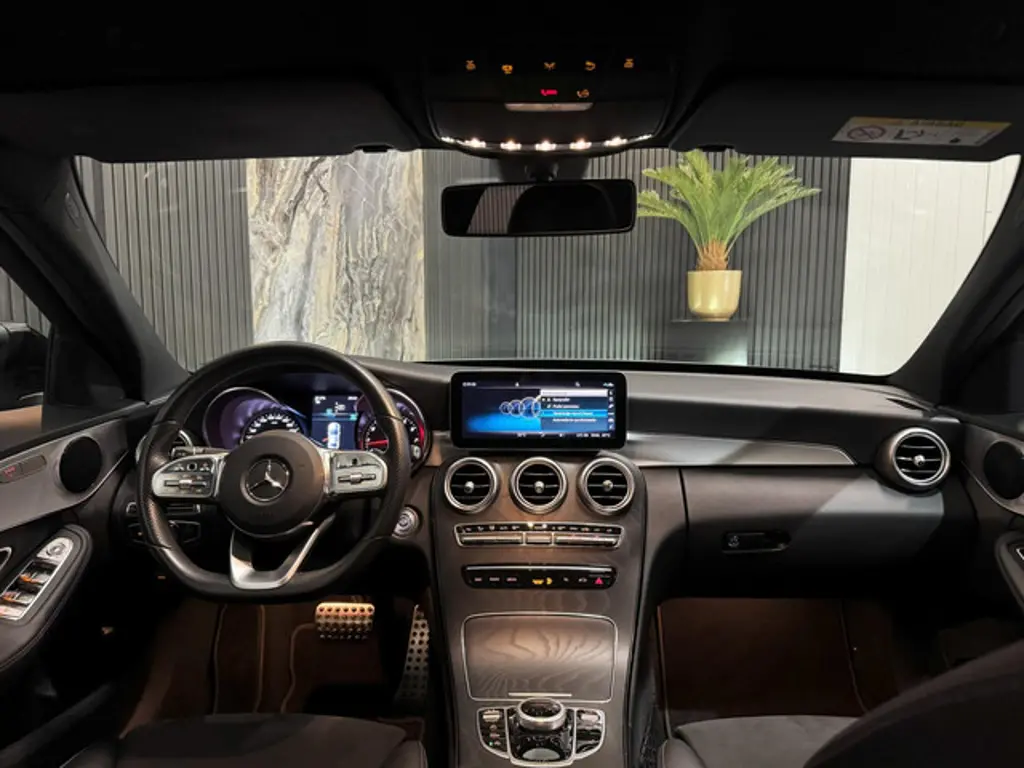 Mercedes-Benz C-Klasse 2