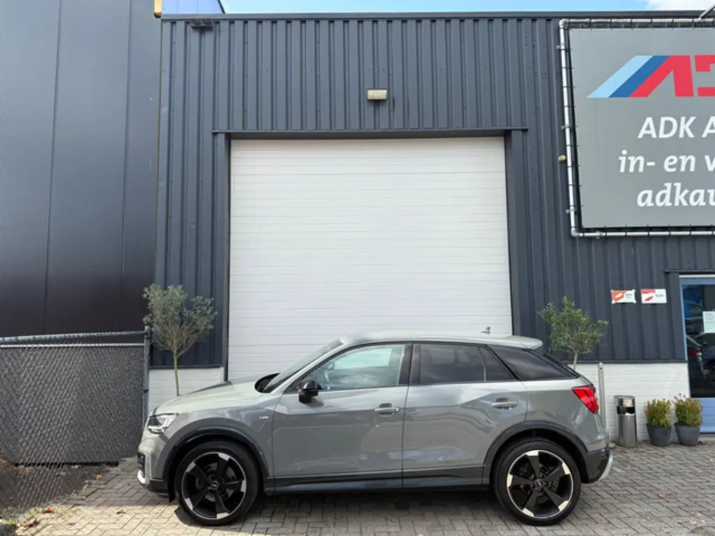 Audi Q2 3