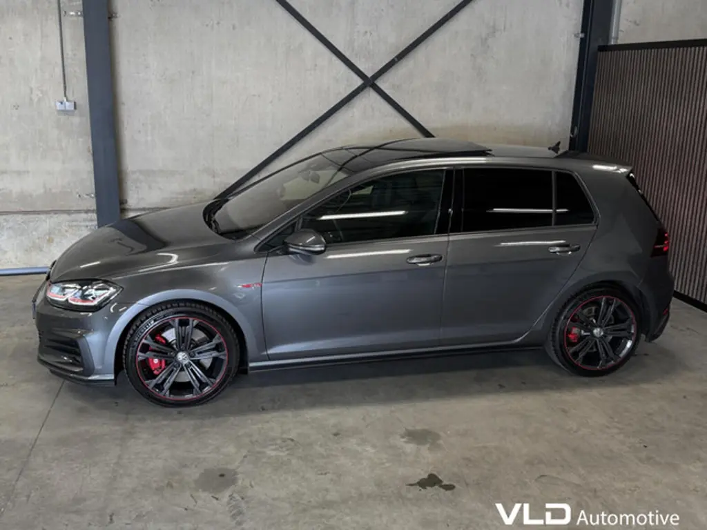 Volkswagen Golf 2