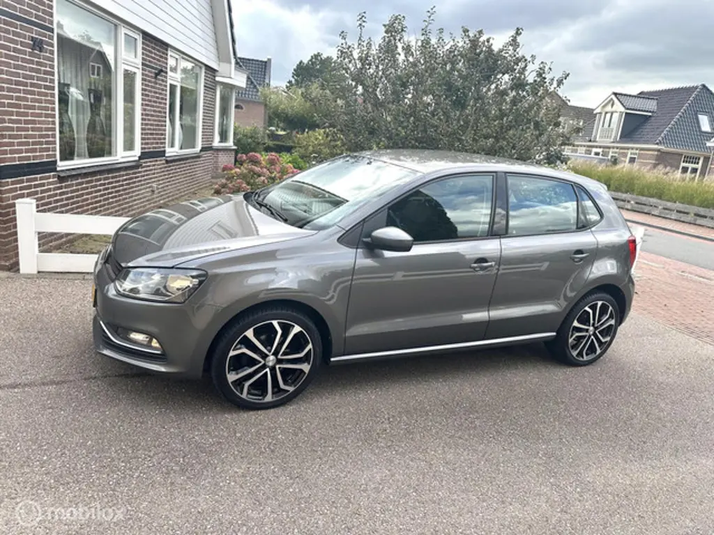Volkswagen Polo 2