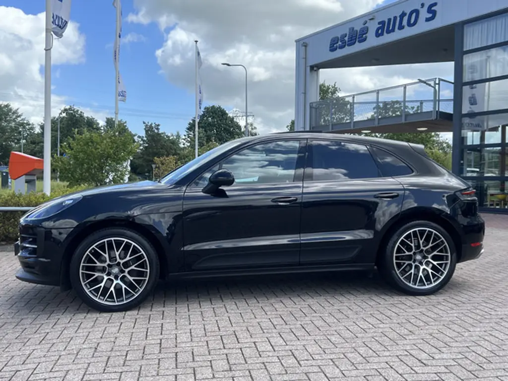 Porsche Macan 2
