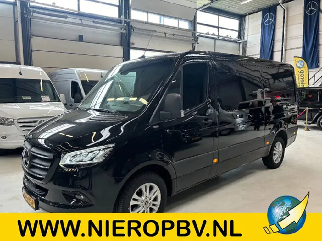 Mercedes-Benz Sprinter 2