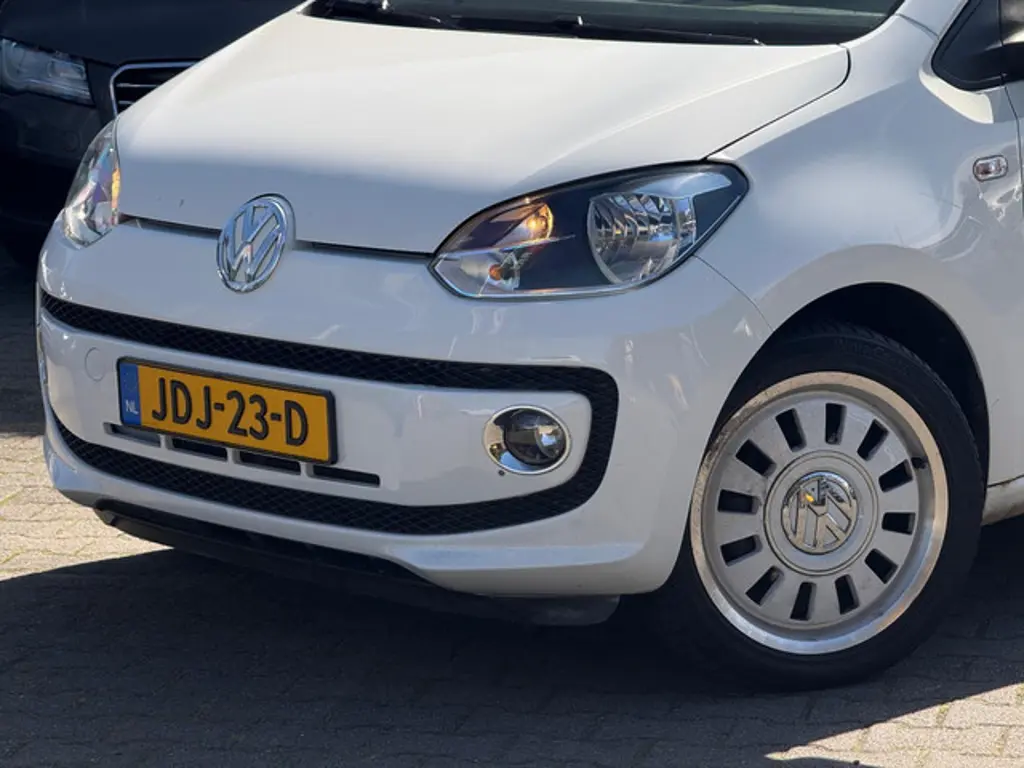 Volkswagen up! 3