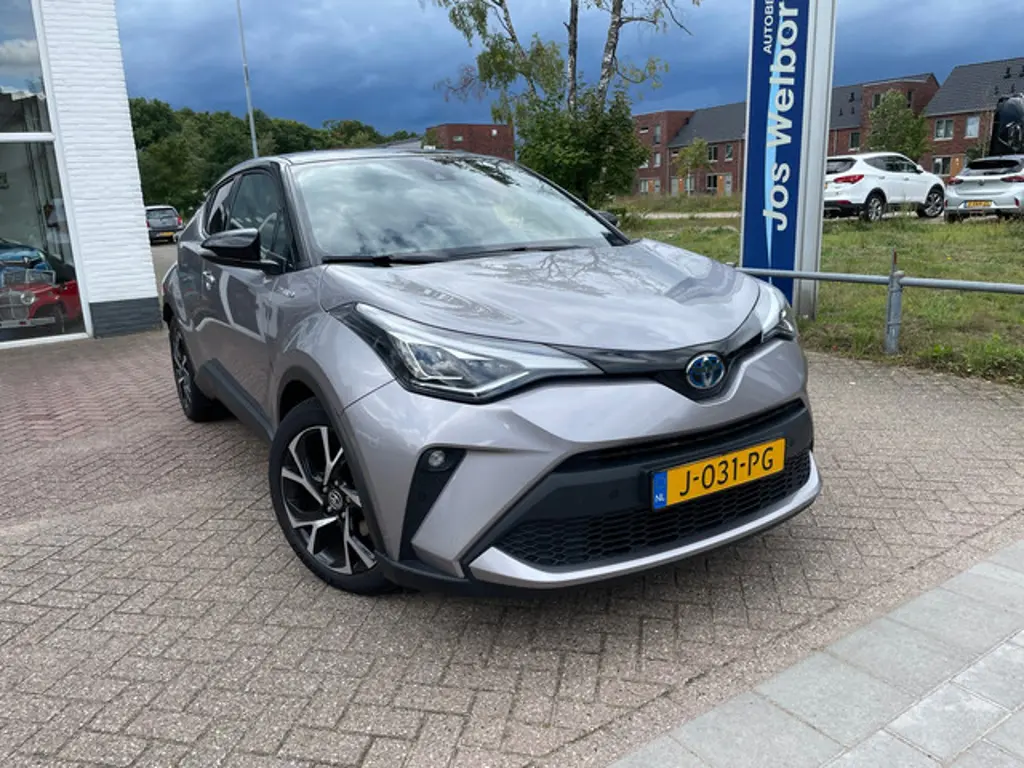 Toyota C-HR 2