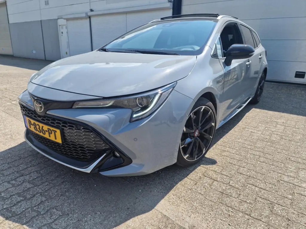 Toyota Corolla Touring Sports 2