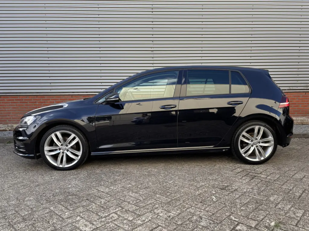 Volkswagen Golf 2