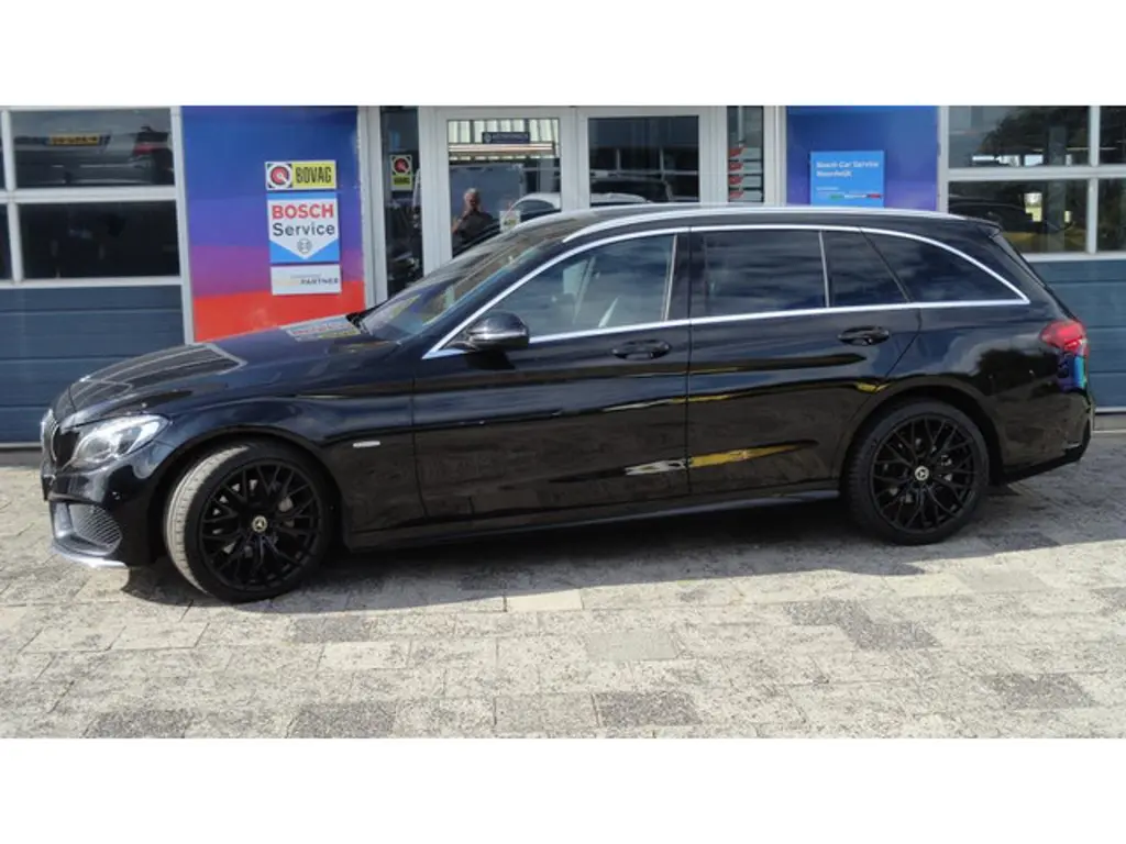 Mercedes-Benz C-Klasse 2