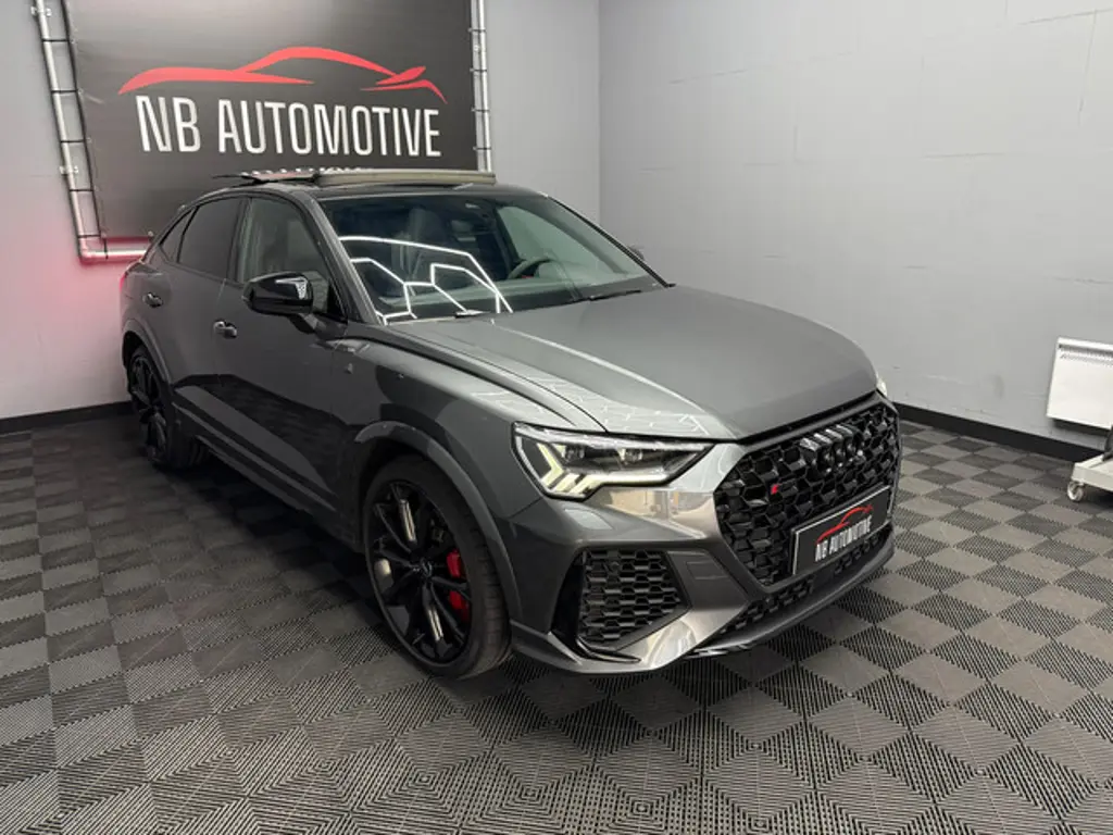 Audi RSQ3 3