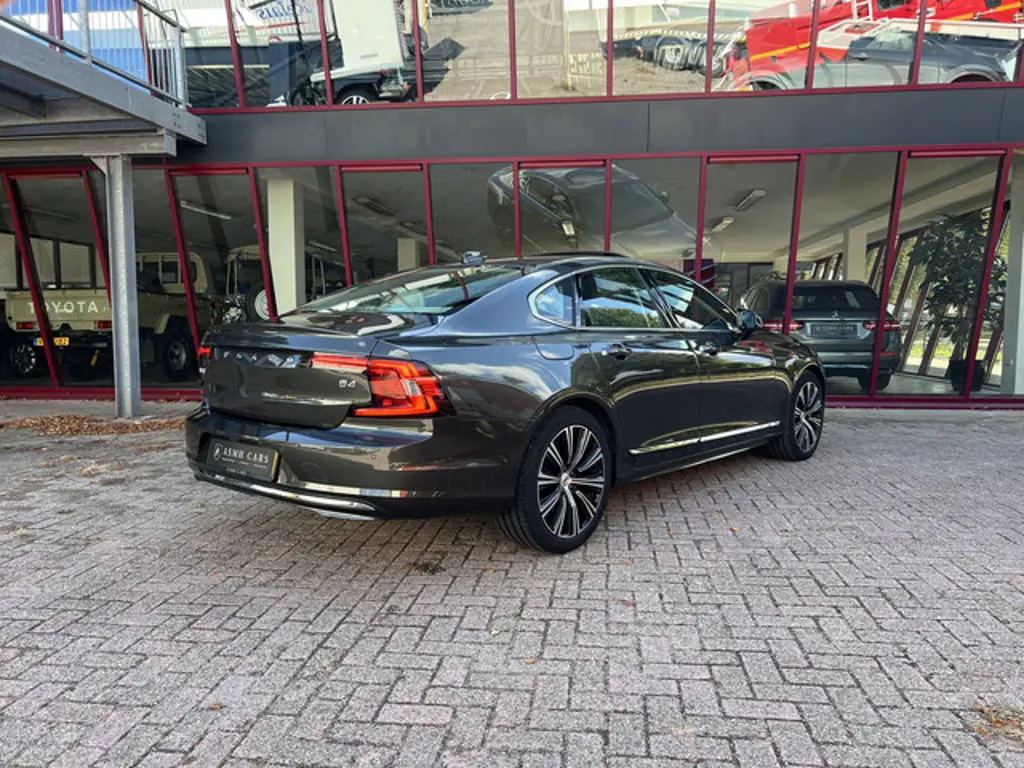 Volvo S90 3
