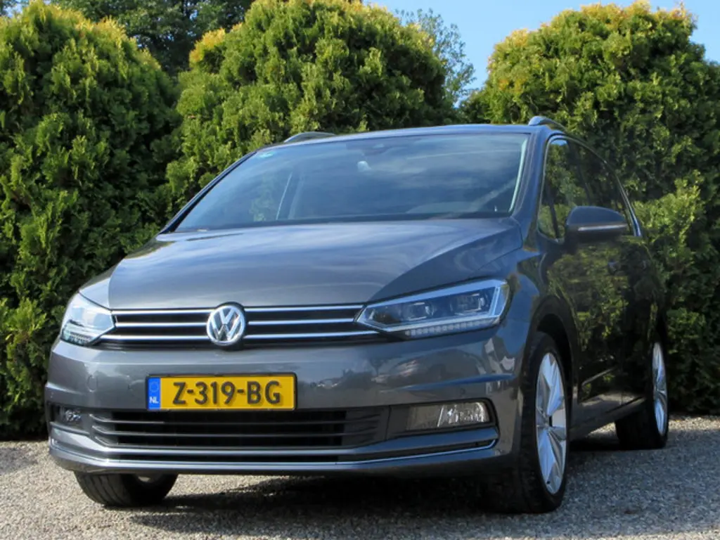 Volkswagen Touran 2