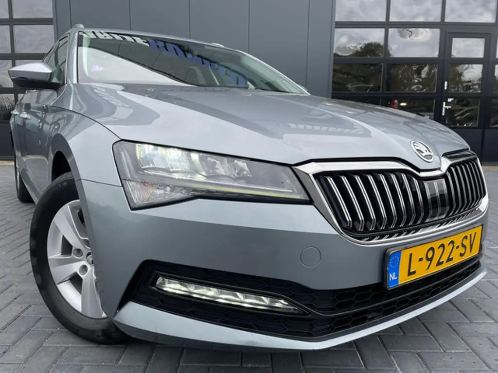 Škoda Superb 2