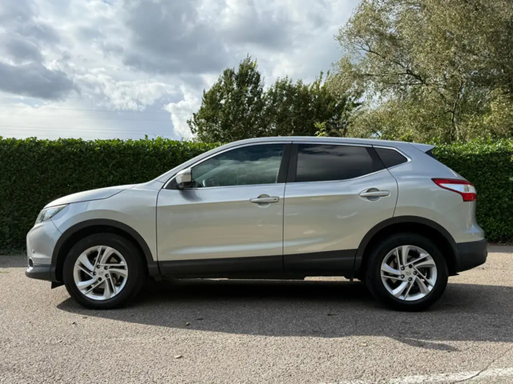 Nissan QASHQAI 2