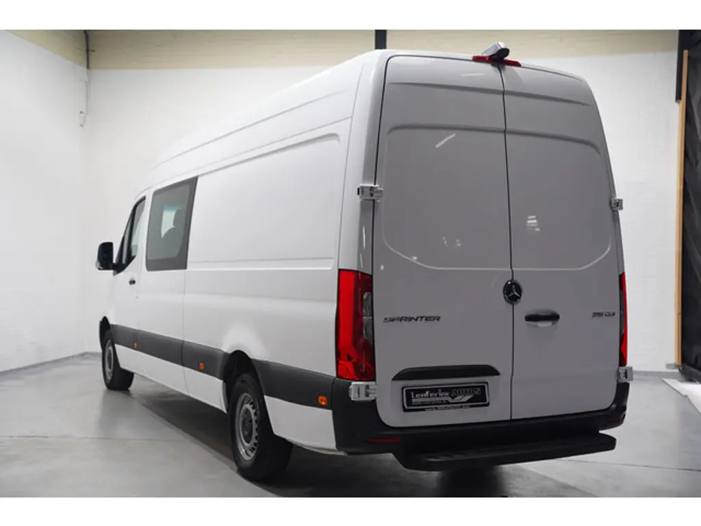 Mercedes-Benz Sprinter 3