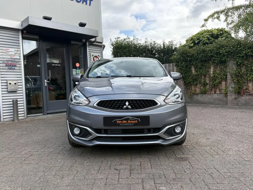 Mitsubishi Space Star 2