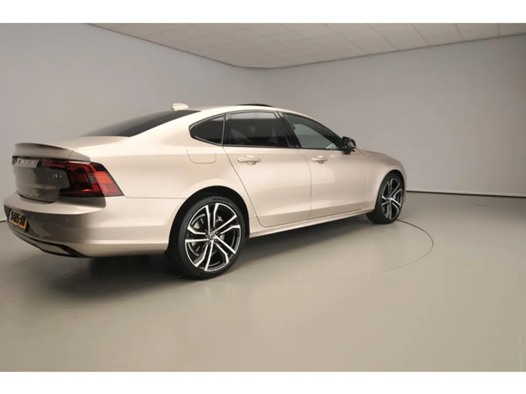 Volvo S90 2