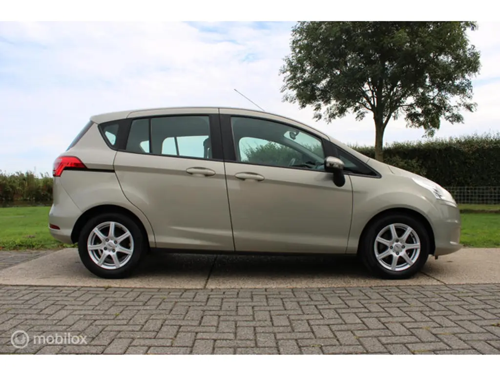 Ford B-MAX 3
