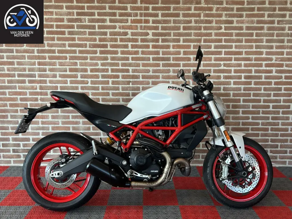 Ducati Monster 2