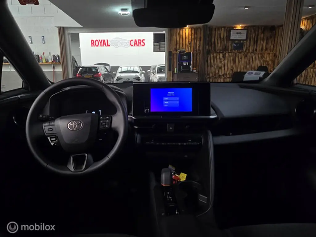 Toyota C-HR 2