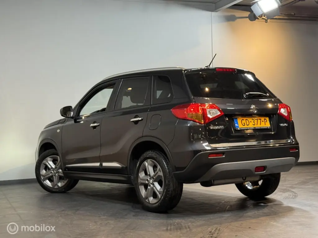 Suzuki Vitara 2