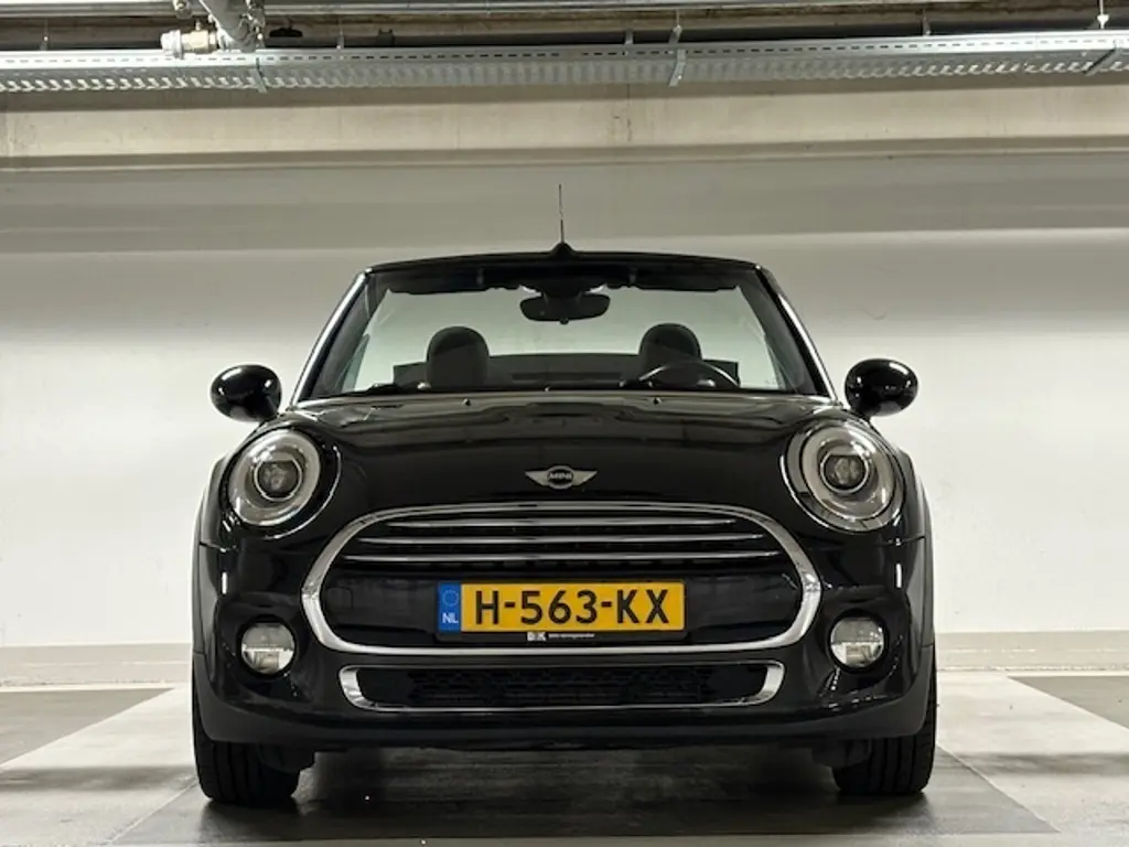 MINI Cabrio 2