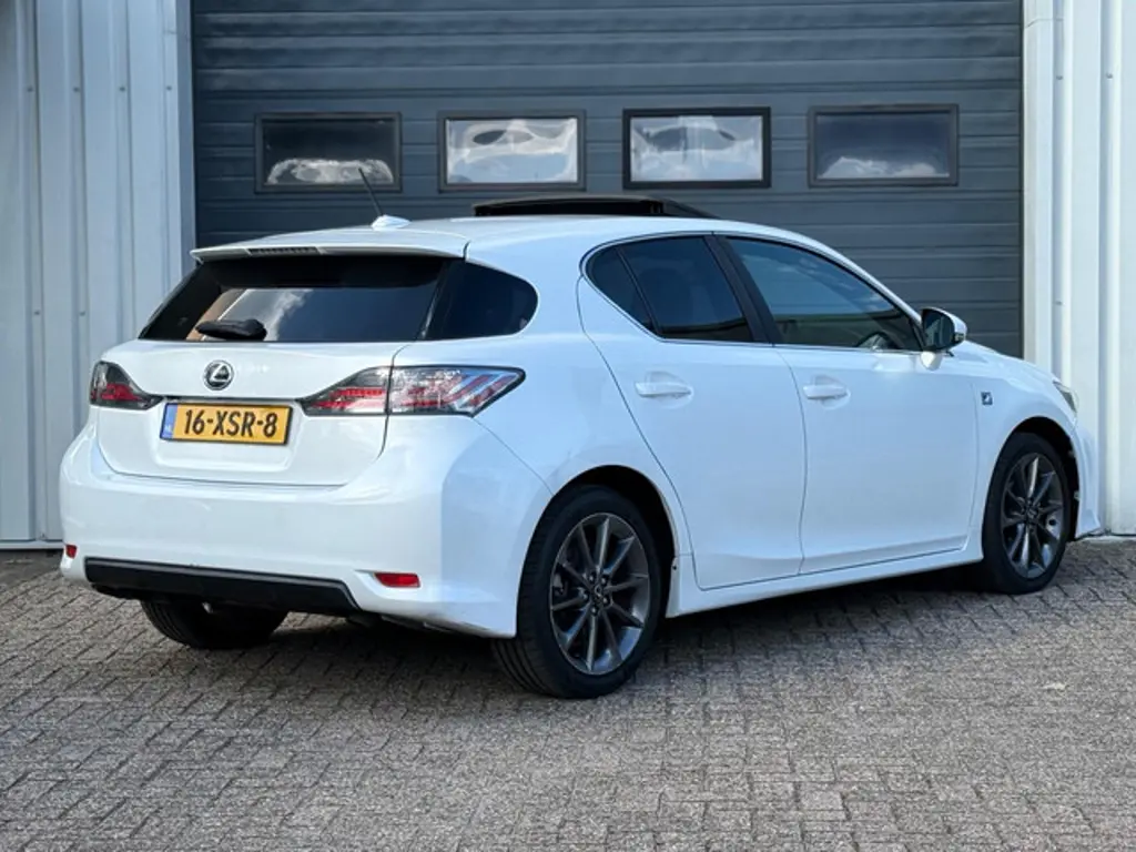 Lexus CT 3