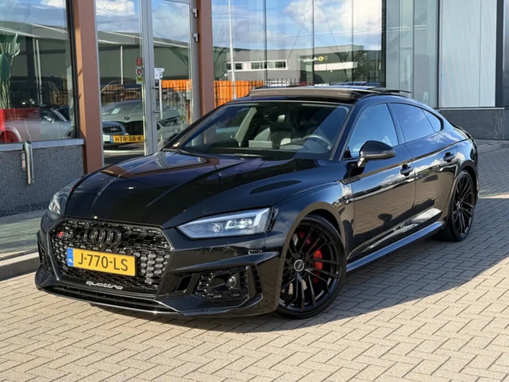 Audi RS5 3