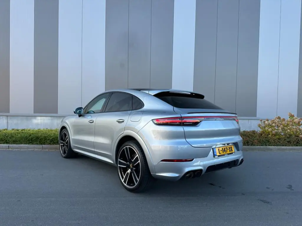 Porsche Cayenne 3