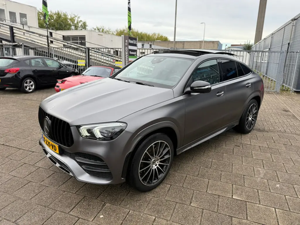 Mercedes-Benz GLE 2