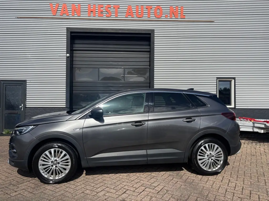 Opel Grandland X 2