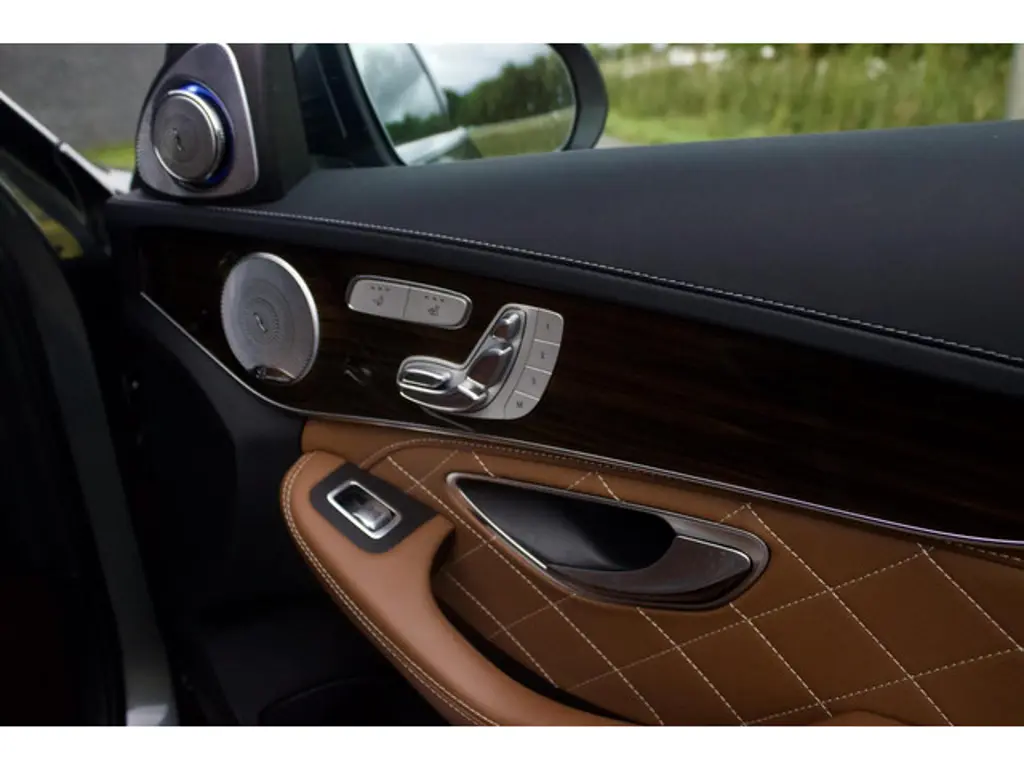 Mercedes-Benz C-Klasse 2