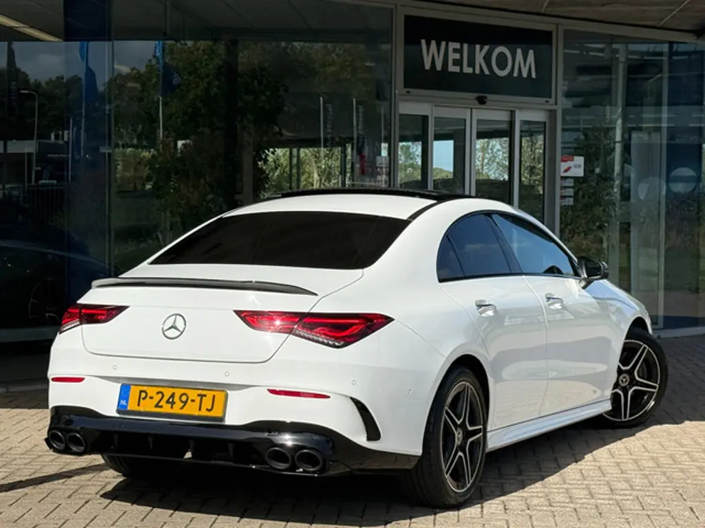 Mercedes-Benz CLA 2