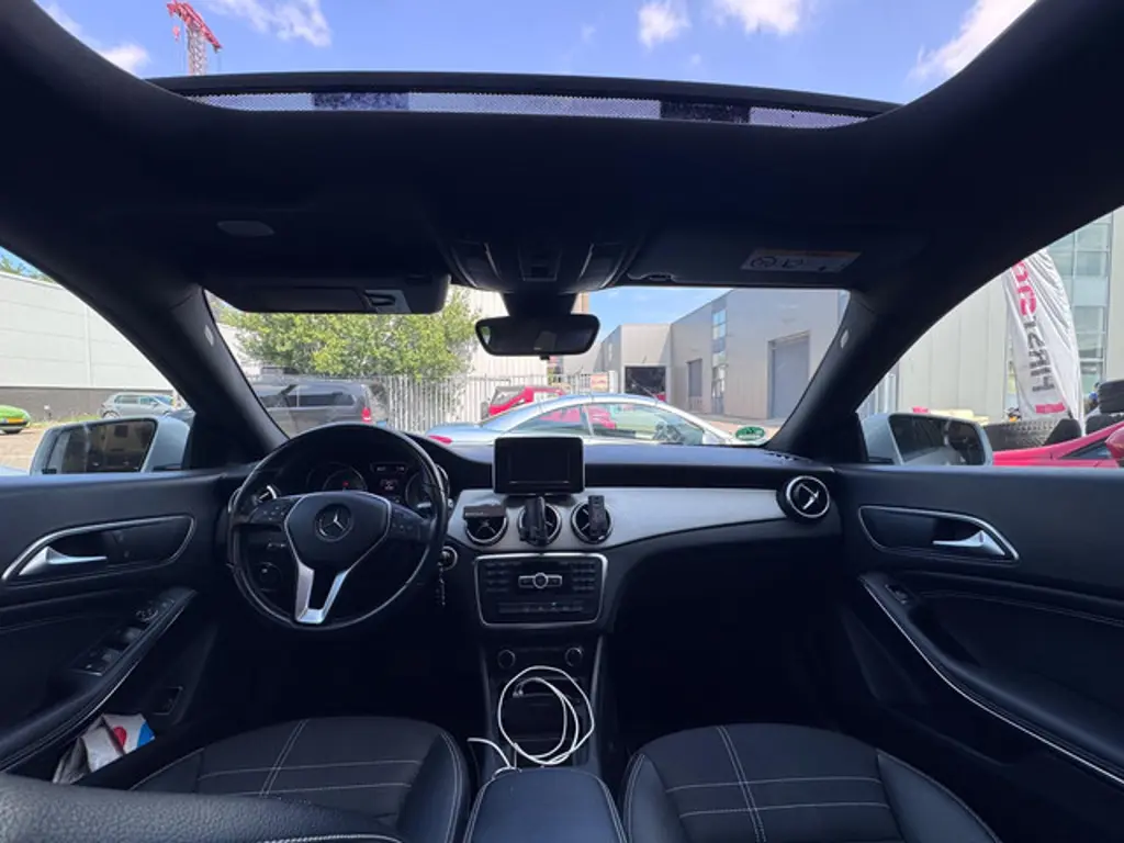Mercedes-Benz CLA 2