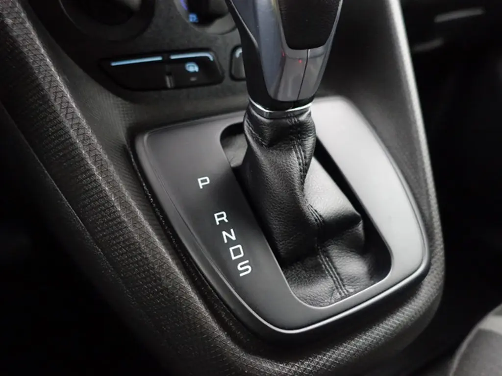 Ford Transit Connect 3