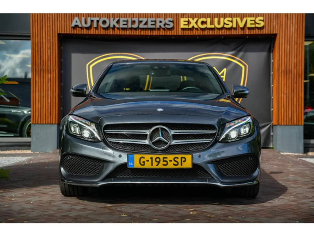 Mercedes-Benz C-Klasse 3