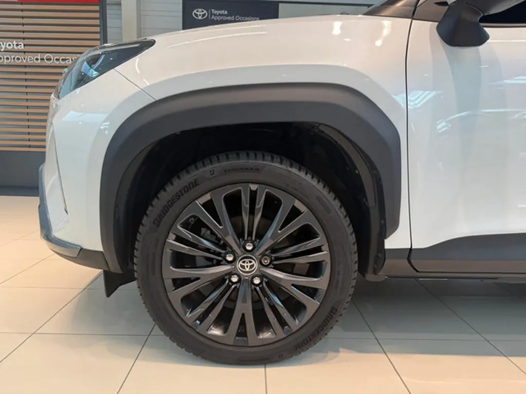 Toyota Yaris Cross 2